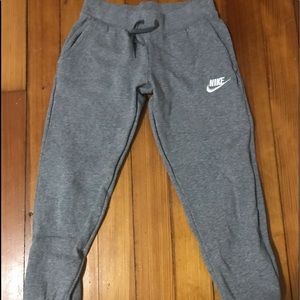 Gray nike sweatpants